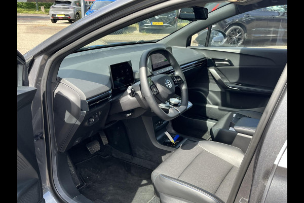MG4 MG4 Electric Luxury 64 kWh SOH 97%|360 CAMERA| 7 JAAR MG GARANTIE T/M 02-2031| ELEK. STOEL| DODE HOEK SENSOR| STOEL + STUURVERWARMING| ADAPTIVE CRUISE CONTROL