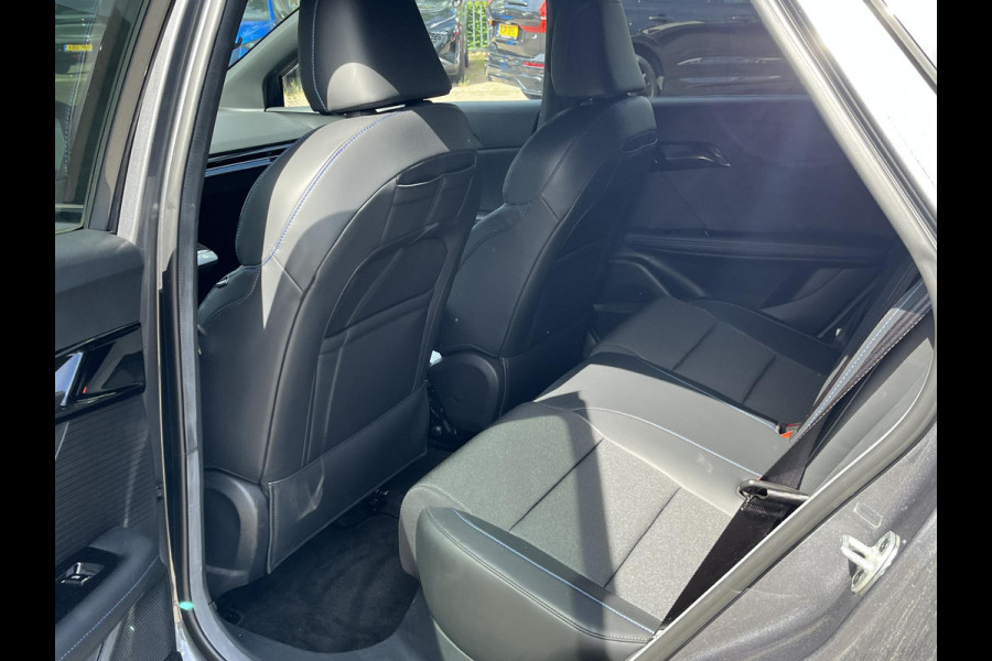 MG4 MG4 Electric Luxury 64 kWh SOH 97%|360 CAMERA| 7 JAAR MG GARANTIE T/M 02-2031| ELEK. STOEL| DODE HOEK SENSOR| STOEL + STUURVERWARMING| ADAPTIVE CRUISE CONTROL