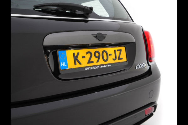 MINI Electric Yours 33 kWh [ 3-Fase-11kW ] {SoH-97%} (INCL-BTW) Aut. *HEATPUMP | PANO | LEATHER | DIGI-COCKPIT | HEAD-UP | FULL-LED | NAVI-FULLMAP | HEATED-SPORTSEATS | DAB | CRUISE | HARMAN/KARDON | CAMERA | KEYLESS | AMBIENTLIGHT | 17"ALU*