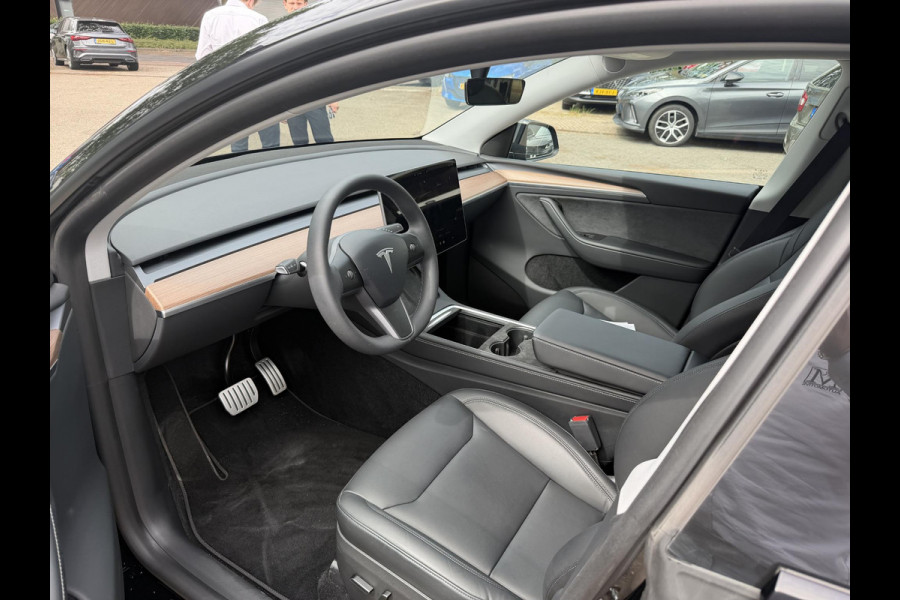 Tesla Model Y Performance AWD 75 kWh SOH 94% | TESLA FABRIEKSGARANTIE TOT 2028 | FABRIEKSGARANTIE OP ACCU & AANDRIJFLIJN TOT 2032 OF 192.000 KM | BTW VERREKENBAAR