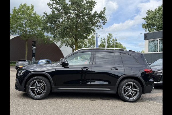 Mercedes-Benz Glb 200 Business Solution AMG PANORAMADAK | SFEERVERLICHTING | ELEKTRISCHE TREKHAAK | CAMERA | STOELVERWARMING | MERCEDES-DEALER ONDERHOUDEN | MERCEDES GARANTIE T/M 05-2028