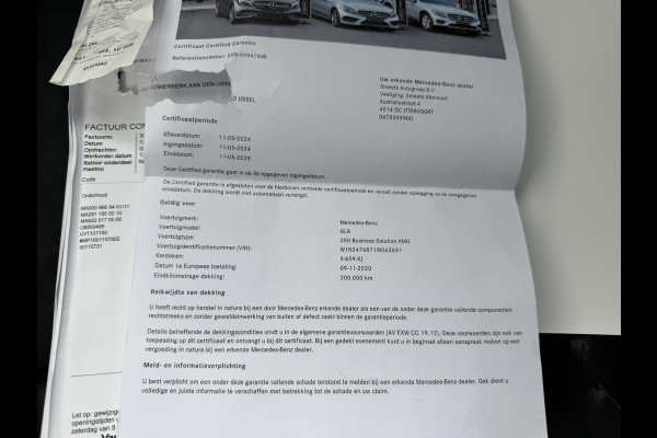 Mercedes-Benz Glb 200 Business Solution AMG PANORAMADAK | SFEERVERLICHTING | ELEKTRISCHE TREKHAAK | CAMERA | STOELVERWARMING | MERCEDES-DEALER ONDERHOUDEN | MERCEDES GARANTIE T/M 05-2028