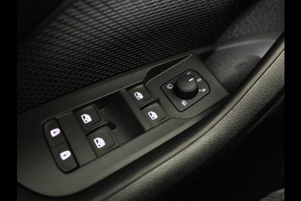 Škoda Octavia Combi Business Edition Plus m-HEV 1.5 TSI 150 pk 7 versn. DSG | Winter pakket | Lichtmetalen velgen 18" Lerna Antraciet