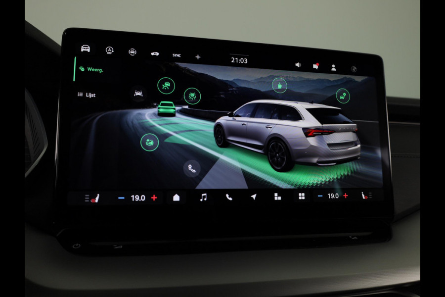 Škoda Octavia Combi Business Edition Plus m-HEV 1.5 TSI 150 pk 7 versn. DSG | Winter pakket | Lichtmetalen velgen 18" Lerna Antraciet