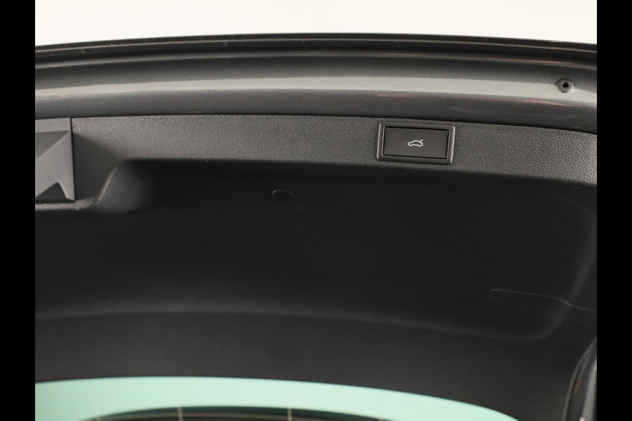 Škoda Octavia Combi Business Edition Plus m-HEV 1.5 TSI 150 pk 7 versn. DSG | Winter pakket | Lichtmetalen velgen 18" Lerna Antraciet