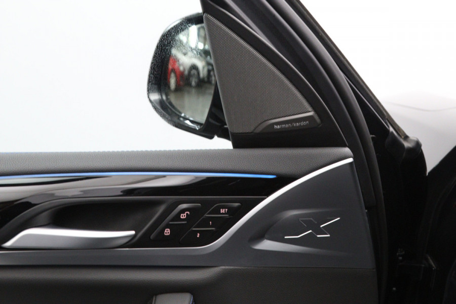 BMW iX3 High Executive 80 kWh 286 PK, SOH 99 %, Panoramadak, Driving Ass. Prof, 360 Camera, Head-Up, Carplay