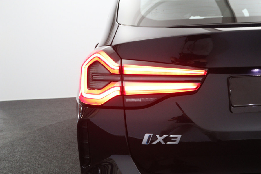 BMW iX3 High Executive 80 kWh 286 PK, SOH 99 %, Panoramadak, Driving Ass. Prof, 360 Camera, Head-Up, Carplay