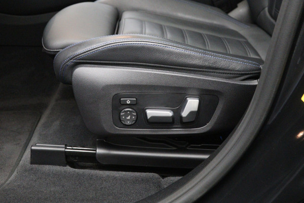 BMW iX3 High Executive 80 kWh 286 PK, SOH 99 %, Panoramadak, Driving Ass. Prof, 360 Camera, Head-Up, Carplay