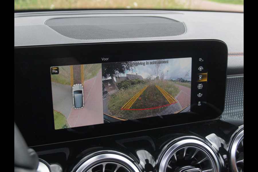 Mercedes-Benz EQB 250 AMG Line 7 Persoons 67 kWh | SOH 94% | Panoramadak | 360 Camera | Burmester | Apple Carplay |