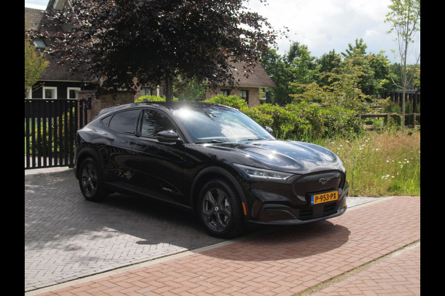 Ford Mustang Mach-E Extended RWD 98 kWh | SOH 94% | Camera | Apple Carplay | Cruise Control | NL-Auto |