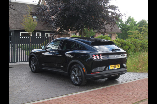 Ford Mustang Mach-E Extended RWD 98 kWh | SOH 94% | Camera | Apple Carplay | Cruise Control | NL-Auto |