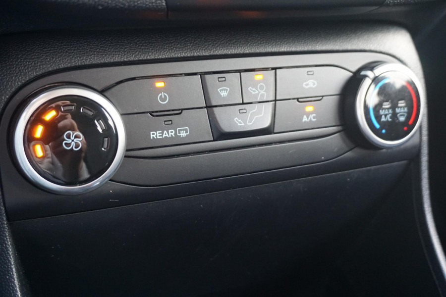 Ford Fiesta 1.0 EcoB.95PK Connected/Dealeronderhouden/1e Eig./ Parkeersensoren.