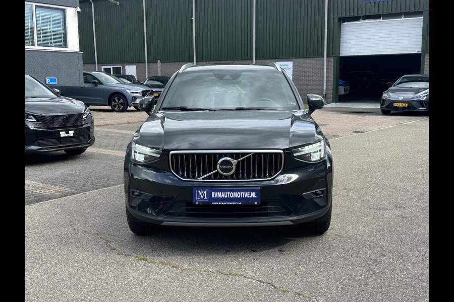 Volvo XC40 1.5 T4 Plug-in hybrid Core Bright BOMVOL! | STOEL + STUURVERWARMING |ELEK. TREKHAAK | KEYLESS | DODEHOEK | ADAP. CRUISE | CAMERA | ELEK. ACHTERKLEP | DRAADLOZE TEL LADER | RIJKLAAR! MET 12 MND BOVAG GARANTIE | DEALER ONDERHOUDEN