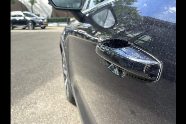 Volvo XC40 1.5 T4 Plug-in hybrid Core Bright BOMVOL! | STOEL + STUURVERWARMING |ELEK. TREKHAAK | KEYLESS | DODEHOEK | ADAP. CRUISE | CAMERA | ELEK. ACHTERKLEP | DRAADLOZE TEL LADER | RIJKLAAR! MET 12 MND BOVAG GARANTIE | DEALER ONDERHOUDEN