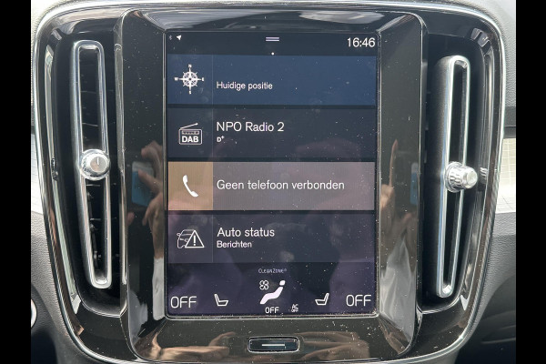 Volvo XC40 1.5 T4 Plug-in hybrid Core Bright BOMVOL! | STOEL + STUURVERWARMING |ELEK. TREKHAAK | KEYLESS | DODEHOEK | ADAP. CRUISE | CAMERA | ELEK. ACHTERKLEP | DRAADLOZE TEL LADER | RIJKLAAR! MET 12 MND BOVAG GARANTIE | DEALER ONDERHOUDEN