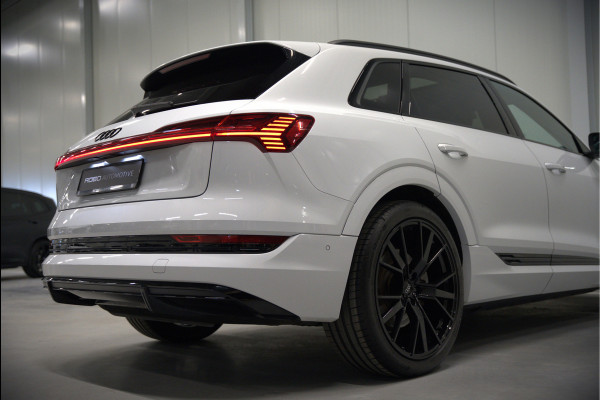 Audi e-tron e-tron 50 quattro Launch edition Black 71 kWh | Black Edition | Panoramadak | Memory Seat | Luchtvering | Adaptive Cruise Control | Keyless | Matrix LED | Stoelverwarming | NAP | SOH 92,28%
