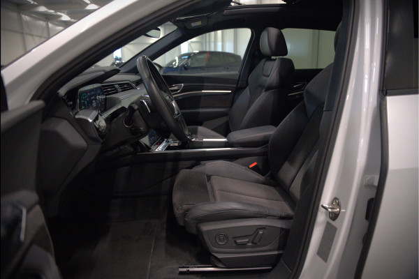 Audi e-tron e-tron 50 quattro Launch edition Black 71 kWh | Black Edition | Panoramadak | Memory Seat | Luchtvering | Adaptive Cruise Control | Keyless | Matrix LED | Stoelverwarming | NAP | SOH 92,28%