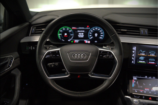Audi e-tron e-tron 50 quattro Launch edition Black 71 kWh | Black Edition | Panoramadak | Memory Seat | Luchtvering | Adaptive Cruise Control | Keyless | Matrix LED | Stoelverwarming | NAP | SOH 92,28%