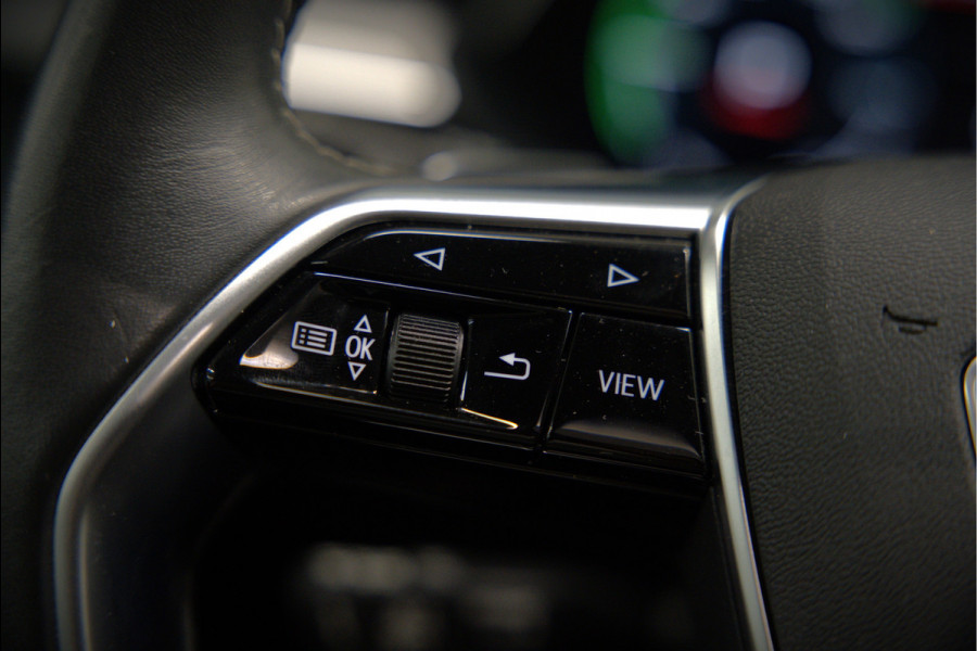 Audi e-tron e-tron 50 quattro Launch edition Black 71 kWh | Black Edition | Panoramadak | Memory Seat | Luchtvering | Adaptive Cruise Control | Keyless | Matrix LED | Stoelverwarming | NAP | SOH 92,28%