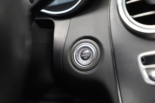 Mercedes-Benz C-Klasse 180 Business Solution AMG | 156PK | Led | Leder | Stoelverwarming | Digitaal-dashboard | Camera | Trekhaak | 2019.