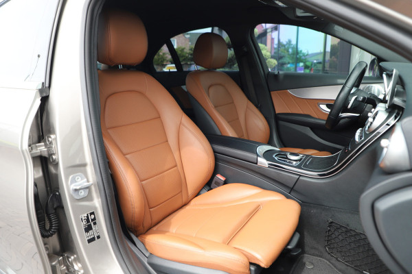 Mercedes-Benz C-Klasse 180 Business Solution AMG | 156PK | Led | Leder | Stoelverwarming | Digitaal-dashboard | Camera | Trekhaak | 2019.