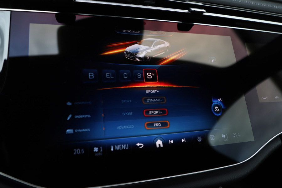 Mercedes-Benz E-Klasse AMG 53 4MATIC+ | 612PK | Hyperscreen | Head-up | Burmester 4D | Sfeerverl. | Pano | Keyless-go | Acc | Stoelkoeling | Digital-li