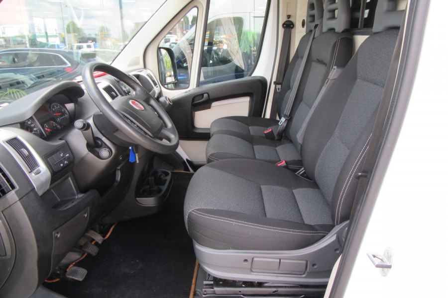 Fiat Ducato 35 2.3 MultiJet L3H3, Navi, Camera, Trekhaak, Cruise Control
