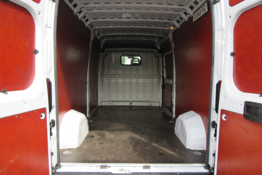 Fiat Ducato 35 2.3 MultiJet L3H3, Navi, Camera, Trekhaak, Cruise Control