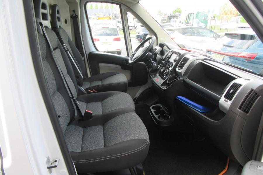 Fiat Ducato 35 2.3 MultiJet L3H3, Navi, Camera, Trekhaak, Cruise Control