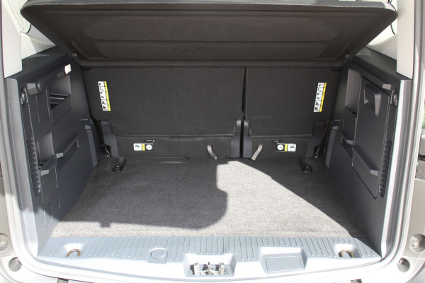 Ford Tourneo Courier 1.0-125pk Titanium AUTOMAAT ! UNIEKE Ford Tourneo Courier personen uitv. Fabr. garantie t/m 26-08-2029. Autm. airco, adapt. cruise cntrl, winterpkkt, LM wielen, navigatie, telefoonvoorb., lane- en side assist etc.