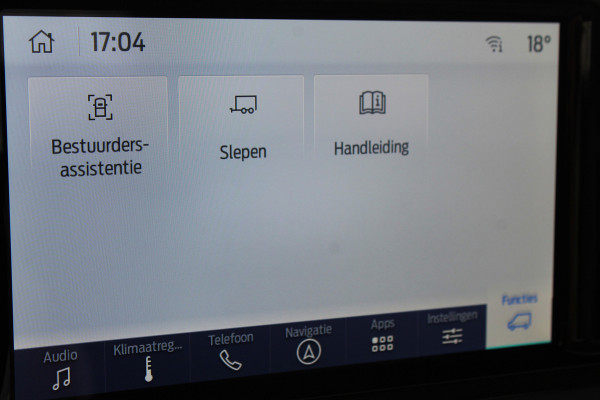 Ford Tourneo Courier 1.0-125pk Titanium AUTOMAAT ! UNIEKE Ford Tourneo Courier personen uitv. Fabr. garantie t/m 26-08-2029. Autm. airco, adapt. cruise cntrl, winterpkkt, LM wielen, navigatie, telefoonvoorb., lane- en side assist etc.