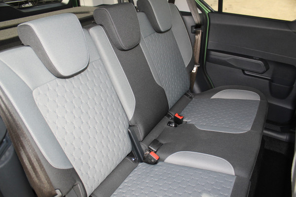 Ford Tourneo Courier 1.0-125pk Titanium AUTOMAAT ! UNIEKE Ford Tourneo Courier personen uitv. Fabr. garantie t/m 26-08-2029. Autm. airco, adapt. cruise cntrl, winterpkkt, LM wielen, navigatie, telefoonvoorb., lane- en side assist etc.