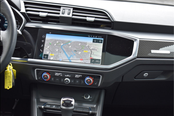 Audi Q3 Sportback 45 TFSI e S-Line 245 Pk Pano Navi Camera Trekhaak Vol Leder Carbon 20 Inch