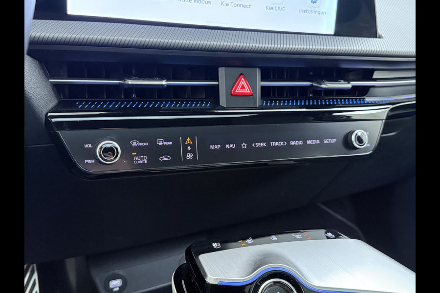 Kia Ev6 GT-Line 77.4 kWh SOH 95% Panoramadak V2L Warmtepomp Trekhaak Head-Up Display Meridian®-Surround Adap.Cruise Matrix Led 360°Camer Stoel+Stuurverwarming Stoel Massage+Ventilatie Elek.Stoelen+Memory Elek.Achterklep Privacy Glas Dealeronderhouden 1e Eigenaar Origineel Nederlandse Auto