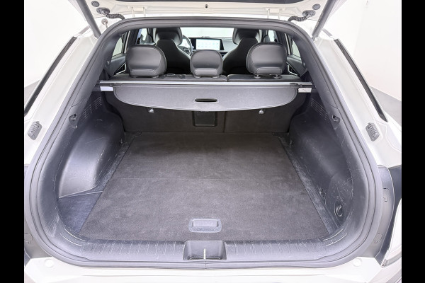 Kia Ev6 GT-Line 77.4 kWh SOH 95% Panoramadak V2L Warmtepomp Trekhaak Head-Up Display Meridian®-Surround Adap.Cruise Matrix Led 360°Camer Stoel+Stuurverwarming Stoel Massage+Ventilatie Elek.Stoelen+Memory Elek.Achterklep Privacy Glas Dealeronderhouden 1e Eigenaar Origineel Nederlandse Auto