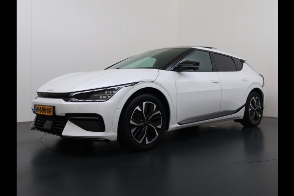 Kia Ev6 GT-Line 77.4 kWh SOH 95% Panoramadak V2L Warmtepomp Trekhaak Head-Up Display Meridian®-Surround Adap.Cruise Matrix Led 360°Camer Stoel+Stuurverwarming Stoel Massage+Ventilatie Elek.Stoelen+Memory Elek.Achterklep Privacy Glas Dealeronderhouden 1e Eigenaar Origineel Nederlandse Auto