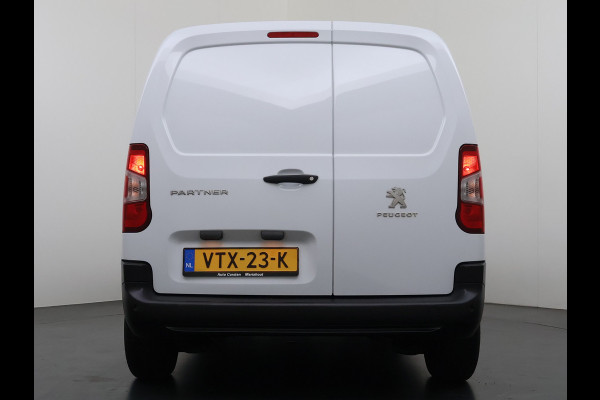 Peugeot Partner 1.5HDi 102PK Airco Navi* via Apple Carplay Android Auto Cruise Control Pdc S&S L1 Betonplex Vloer Lat om Lat Wandbetimmering Schuifdeur 1e Eigenaar Origineel Nederlandse Auto