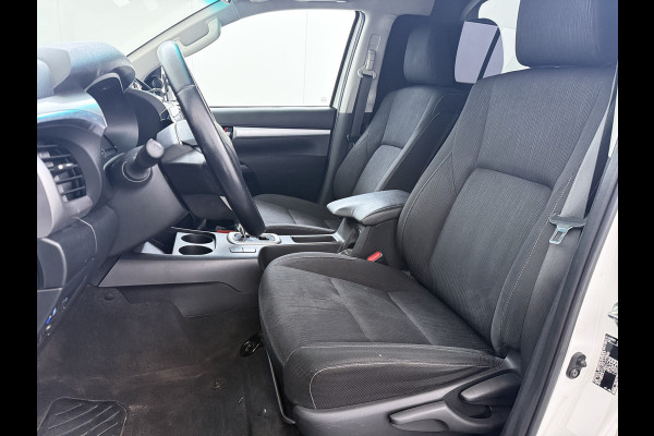 Toyota Hilux 2.4 D-4D 4WD Automaat Double Cab Prof. Lier Canopy Hardtop (Huif) Trekhaak Navi* via Apple Carplay Android Auto Ecc Camera Adap. Lane Assist Inbouw Kasten Bluetooth AWD EURO 6 400Nm 3.500kg Trekvermogen 1e Eigenaar Dealeronderhouden Origineel Nederlandse Auto