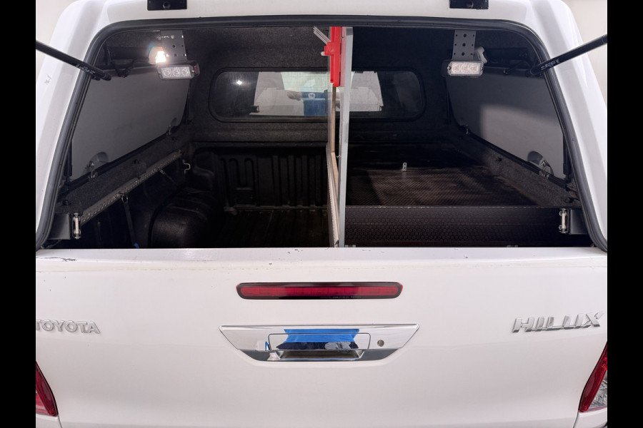 Toyota Hilux 2.4 D-4D 4WD Automaat Double Cab Prof. Lier Canopy Hardtop (Huif) Trekhaak Navi* via Apple Carplay Android Auto Ecc Camera Adap. Lane Assist Inbouw Kasten Bluetooth AWD EURO 6 400Nm 3.500kg Trekvermogen 1e Eigenaar Dealeronderhouden Origineel Nederlandse Auto