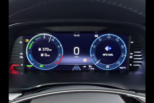 Škoda Octavia Combi 1.4TSI 245PK Automaat iV PHEV Hybride Adap.Cruise Stoelverwarming Navi 3-Zone Ecc Apple Carplay Android Auto Pdc Business  Elek.Achterklep Keyless advanced Lmv 18" Voorruitverwarming Led DAB 1e Eigenaar Origineel Nederlandse Auto