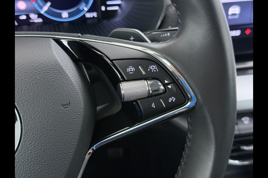 Škoda Octavia Combi 1.4TSI 245PK Automaat iV PHEV Hybride Adap.Cruise Stoelverwarming Navi 3-Zone Ecc Apple Carplay Android Auto Pdc Business  Elek.Achterklep Keyless advanced Lmv 18" Voorruitverwarming Led DAB 1e Eigenaar Origineel Nederlandse Auto