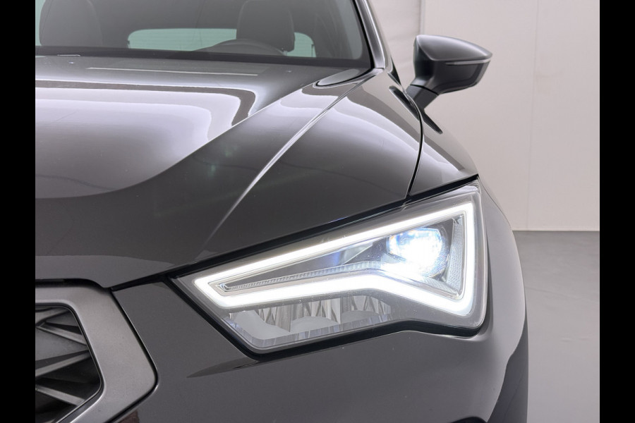 Seat Ateca T 111PK FR Business Intense Panoramadak Virtual Cockpit Navi Camera Ecc Apple Carplay Android Auto Pdc Stoel+Stuurverwarming Keyless Elek.Achterklep Led Lmv 18" Isofix DAB 1e Eigenaar Origineel Nederlandse Auto