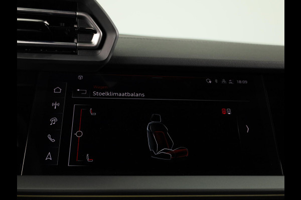 Audi A3 Sportback 40 TFSI e S edition 204 pk S-tronic | Verlengde garantie | Navigatie | Parkeersensoren (Park assist) | Achteruitrijcamera | Adaptieve cruise control | Stoelverwarming | S-Line |