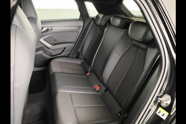 Audi A3 Sportback 40 TFSI e S edition 204 pk S-tronic | Verlengde garantie | Navigatie | Parkeersensoren (Park assist) | Achteruitrijcamera | Adaptieve cruise control | Stoelverwarming | S-Line |