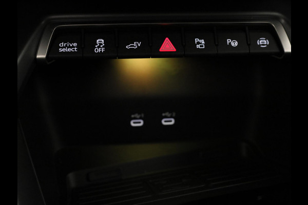 Audi A3 Sportback 40 TFSI e S edition 204 pk S-tronic | Verlengde garantie | Navigatie | Parkeersensoren (Park assist) | Achteruitrijcamera | Adaptieve cruise control | Stoelverwarming | S-Line |