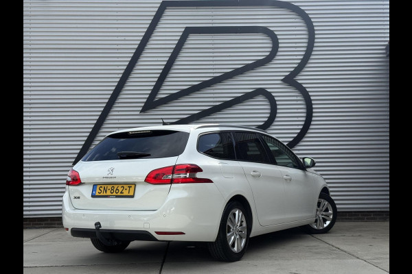 Peugeot 308 SW 1.2 PureTech Blue Lease Executive 2e Eigenaar|Navi|Clima|Cruise|Pano|Trekhaak|Carplay|PDC V+A|D-riem vv in2024|N.A.P|APK tot 04-2027
