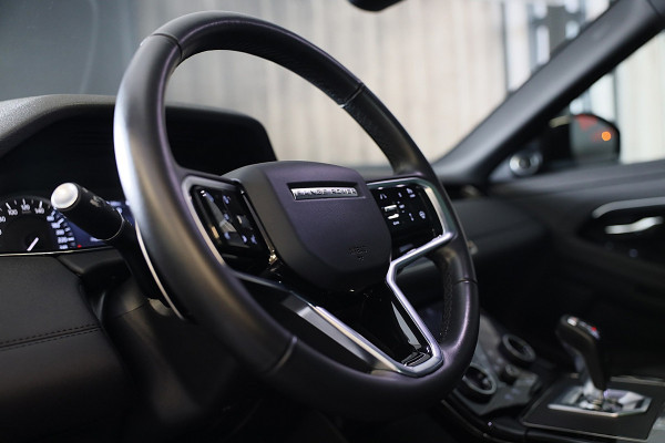 Land Rover Range Rover Evoque 1.5 P300e AWD R-Dynamic SE / Meridian / Panoramadak / Leder / Memory / Camera / Acc / Lane Assist