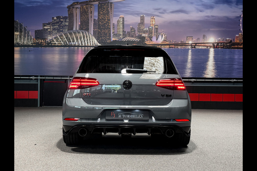 Volkswagen Golf 2.0 TSI GTI TCR |BullX-Uitlaat|Keyless|Panorama|DCC|Camera|