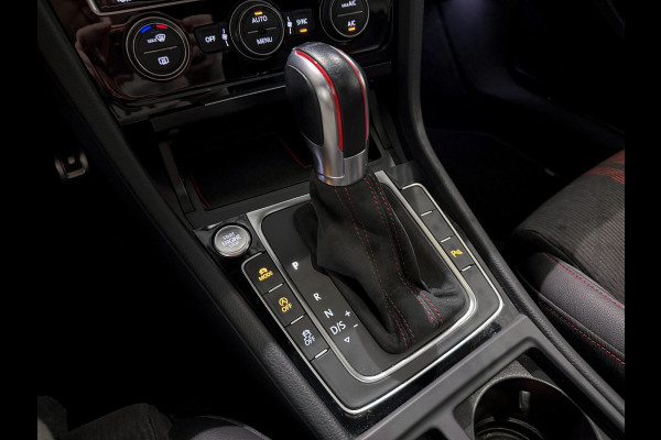 Volkswagen Golf 2.0 TSI GTI TCR |BullX-Uitlaat|Keyless|Panorama|DCC|Camera|