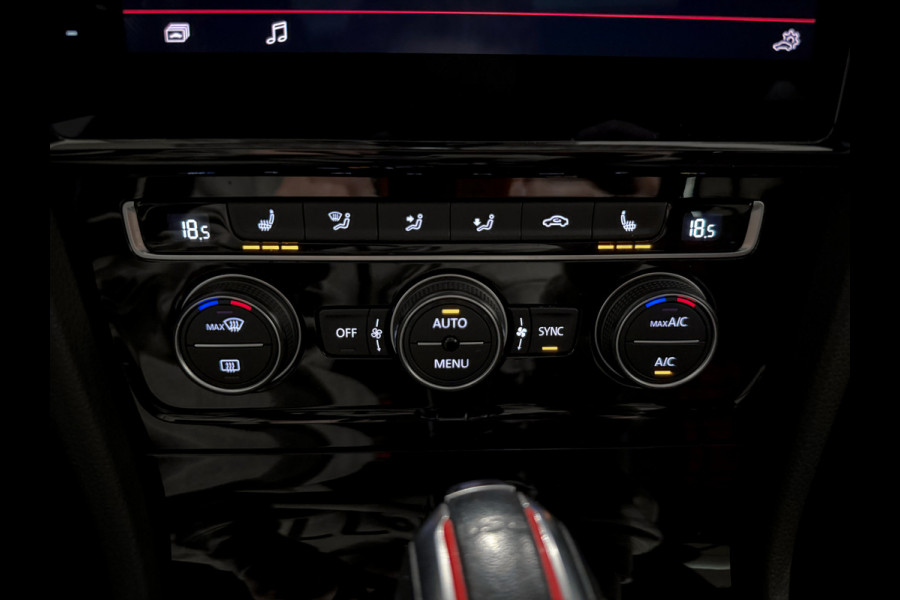 Volkswagen Golf 2.0 TSI GTI TCR |BullX-Uitlaat|Keyless|Panorama|DCC|Camera|